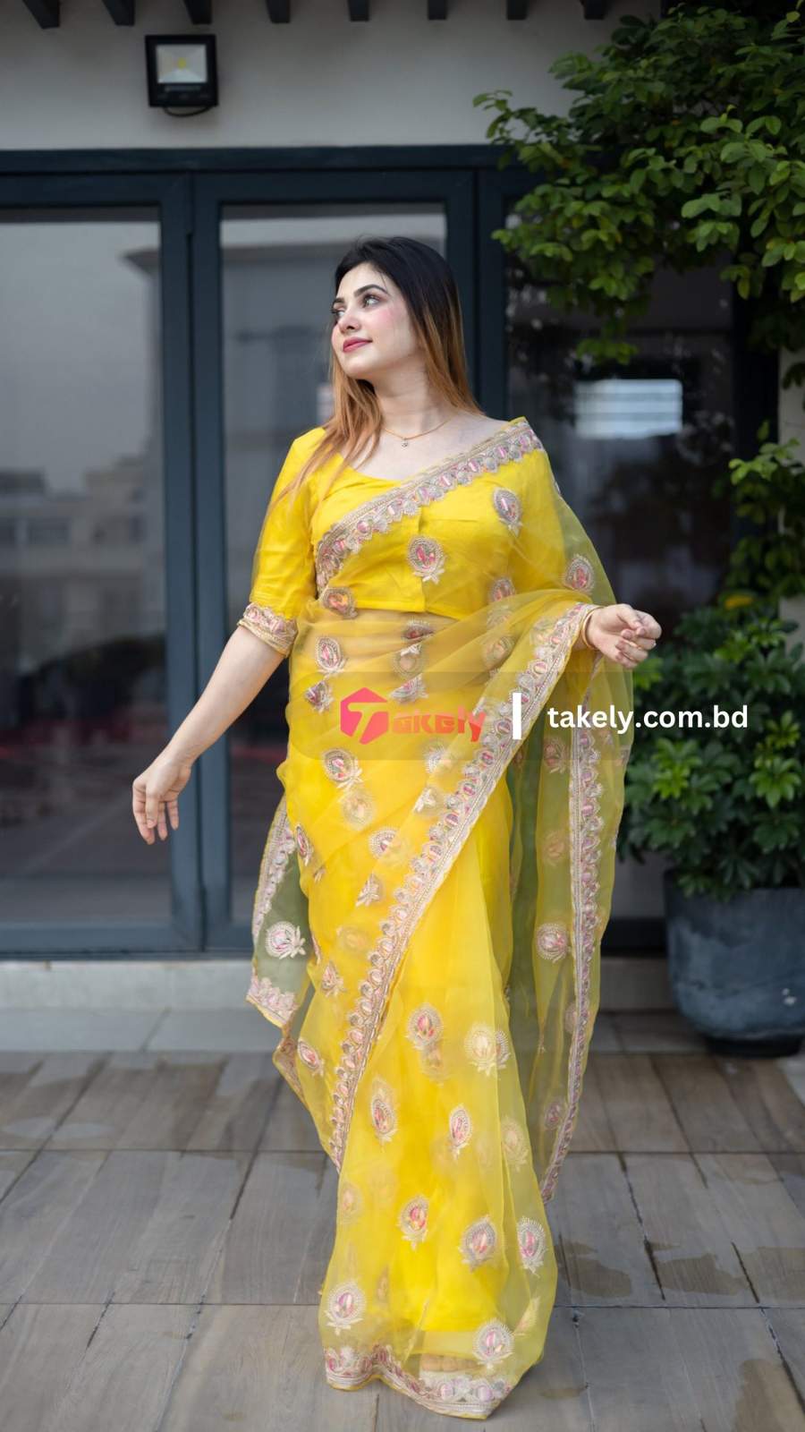 Exclusive Organza Party Saree With Blouse Piece । EMB-109