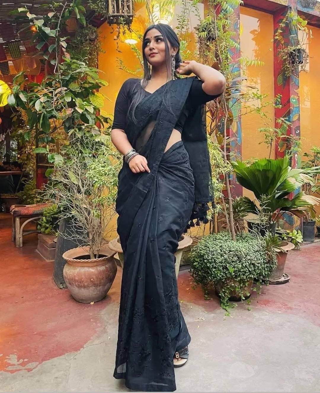 Halfsilk Embroidery Saree Em-120