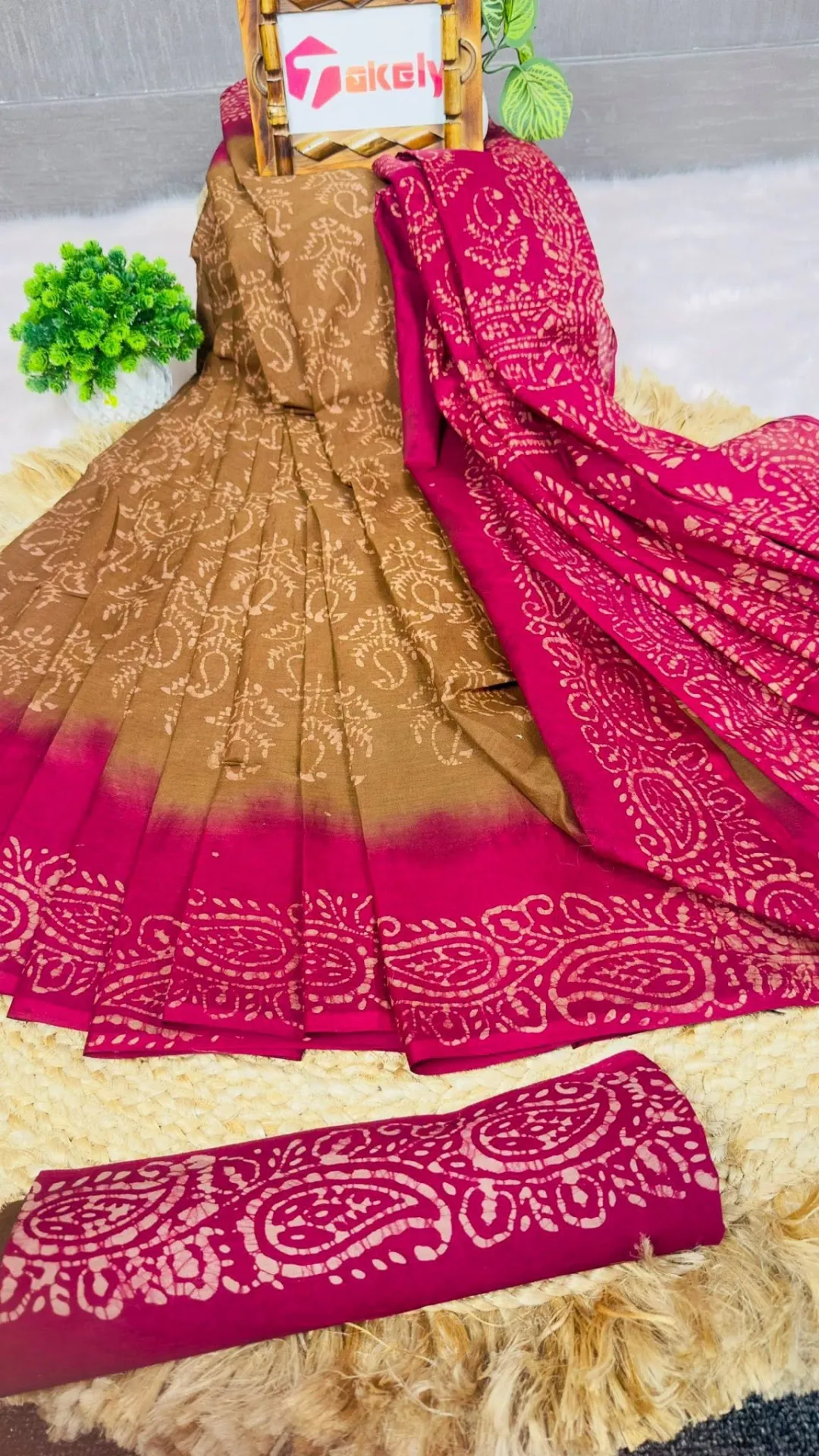 New silk Batik Design Digital Printed Saree With Blouse Piece